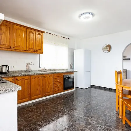 Nature Retreat With Ocean Views, Tamaimo Appartement