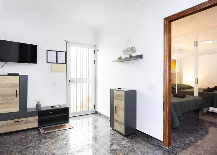 Nature Retreat With Ocean Views, Tamaimo *